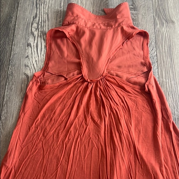 Rock & Republic Orange Sleeveless Asymmetrical Polo Blouse - Picture 4 of 7